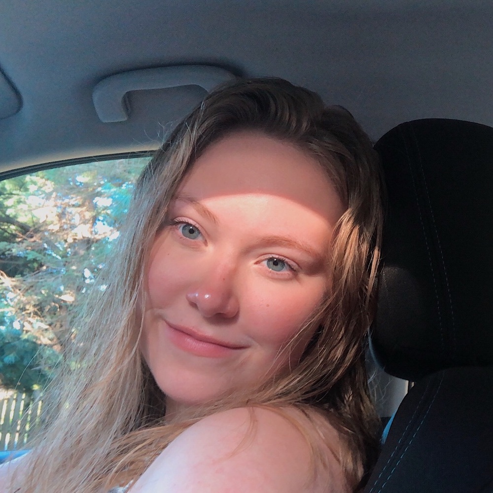Meet your Posher, Emma